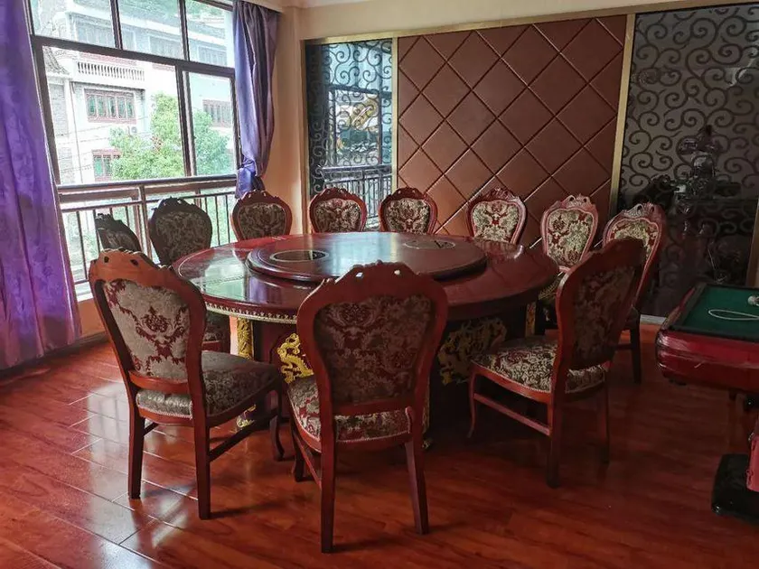 Sijilai Hotel - Image 1