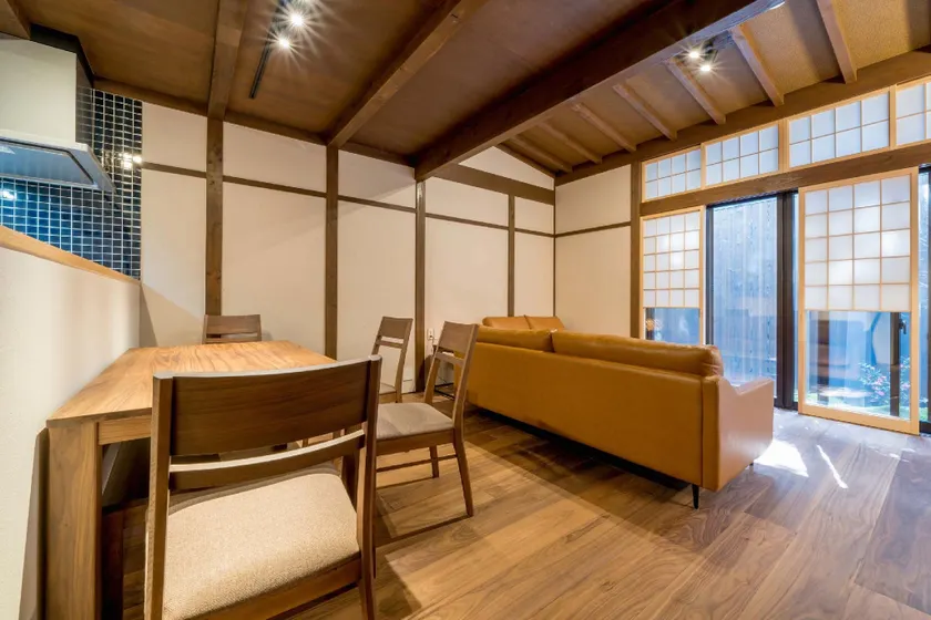 RESI STAY Villa Silktree - Image 1