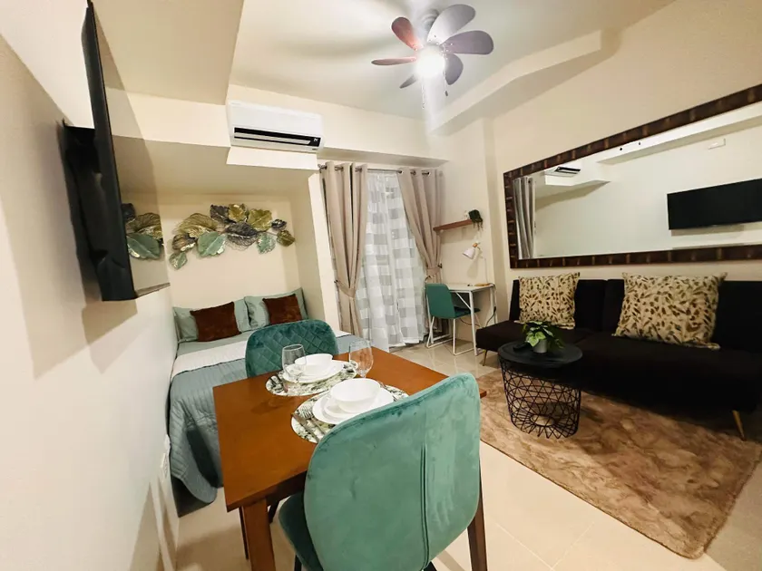 Lengs Place 2 - Studio with Balcony at Inspiria Condo, Beside Abreeza Mall - Image 1