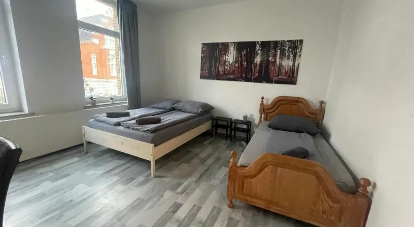 Schönes einfaches zentrales Zimmer in Oldenburg - Image 1