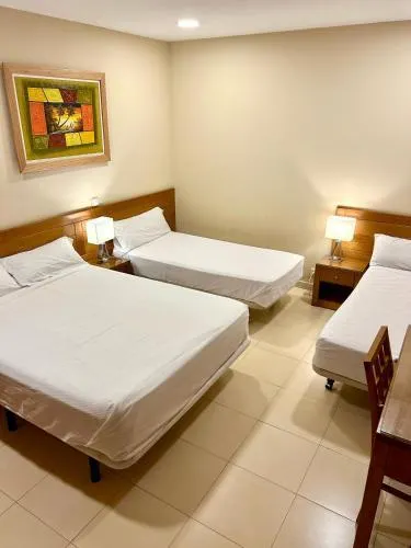Hostal Aeropuerto - Image 1