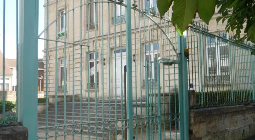 Studio dans charmante Bâtisse de Maître Compiégnoise - Image 1