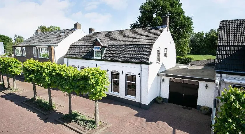 Puur & Simpel, Buitengewoon vertoeven in de Brabantse Kempen - Image 1
