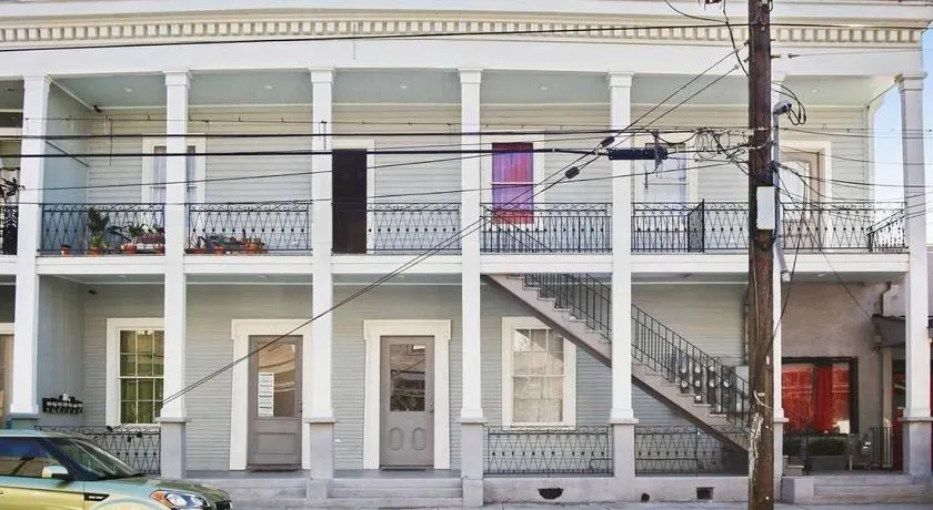 Montgomery House - Image 1