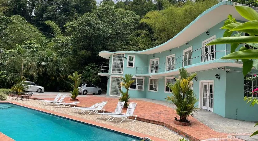 Torraille Waterfall Villas - Image 1