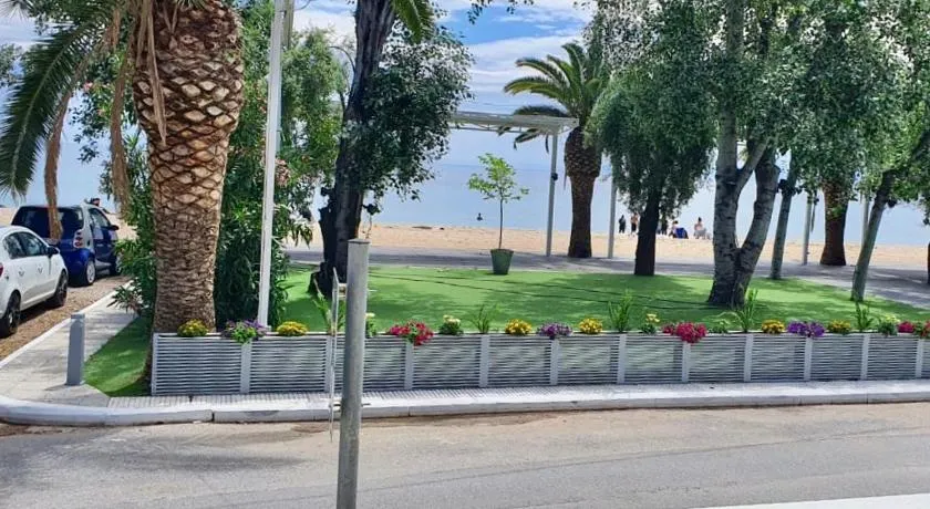 Sea View Apartment - Image 1