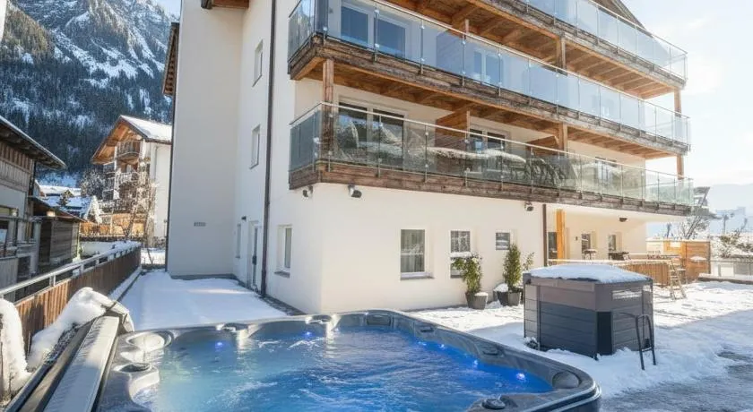 Black Summit Samnaun Boutique Hotel - Image 1