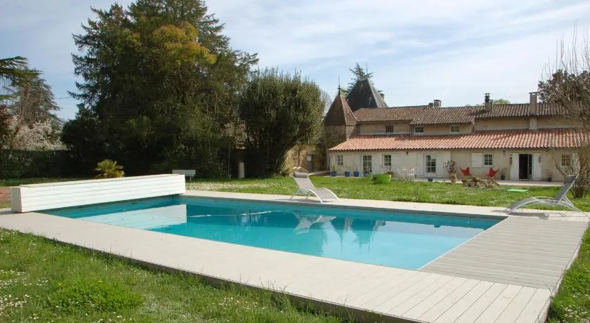 Chateau Ysard - Image 1