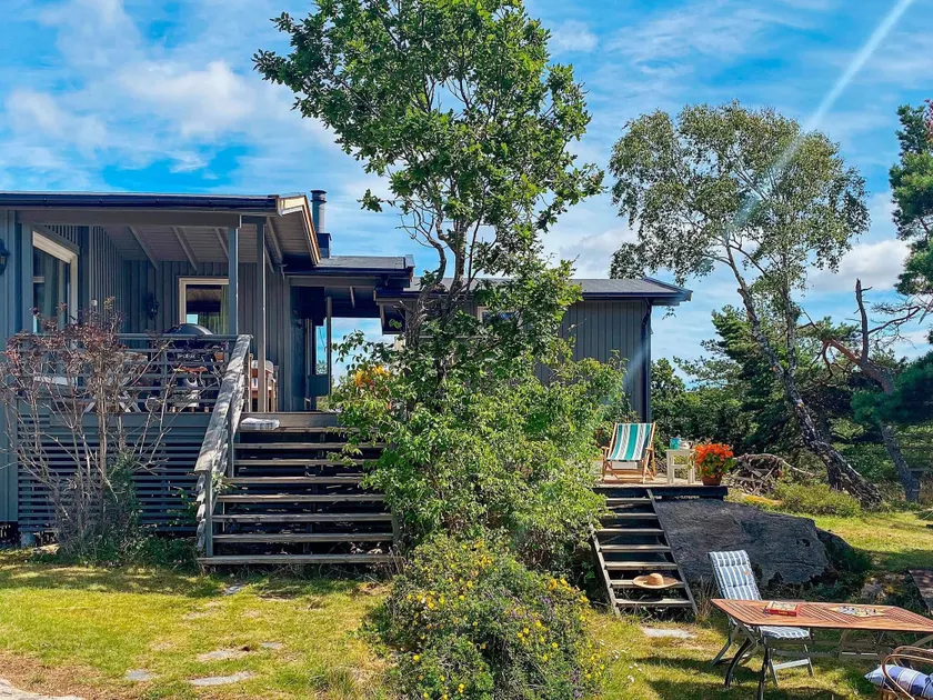 Serene Seaside Retreat in Vesteroy-By Traum - Image 1