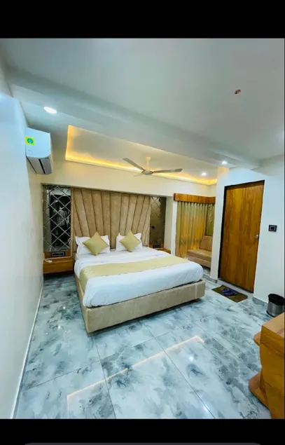 HOTEL SKYLAND CG ROAD - Image 1