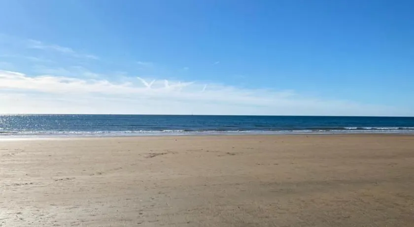 Ático con vistas al mar - Image 1