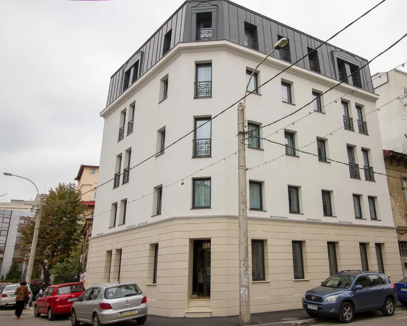 Venis Boutique Hotel - Image 1