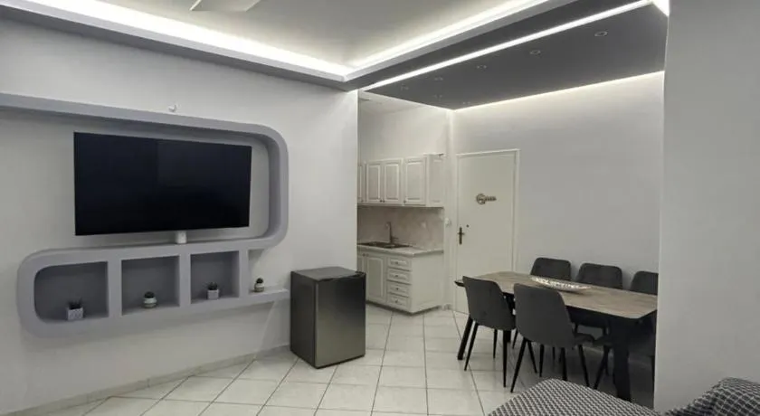 Minimal Stay House - Image 1