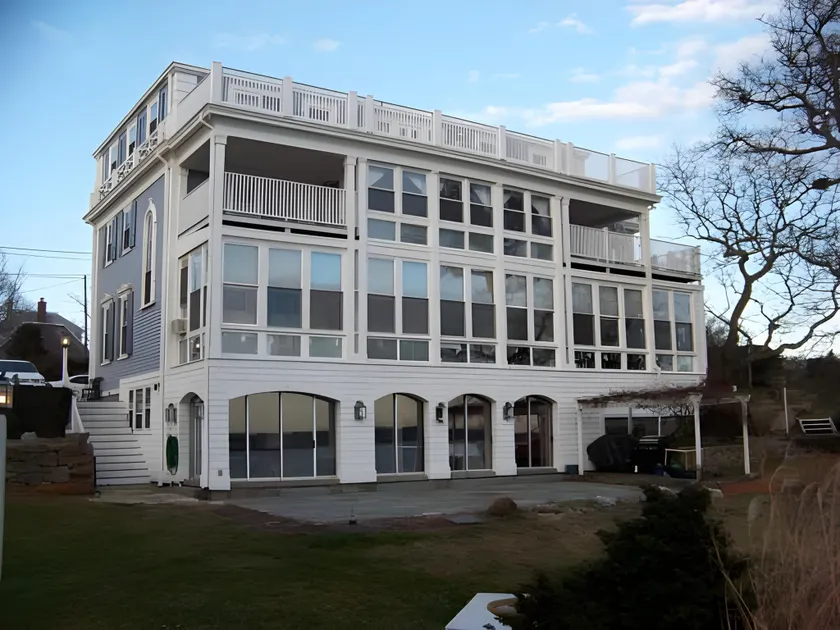 Yankee Clipper Inn - Image 1