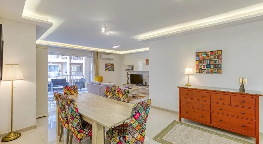 Seacrest - Large 3 bedroom Apartment - Image 1