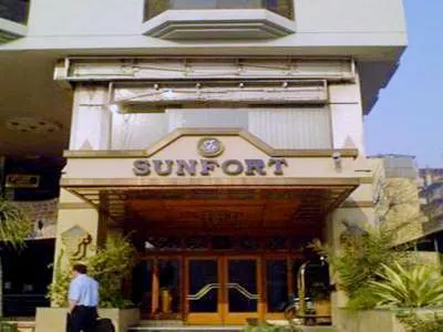 Sunfort Hotel - Image 1