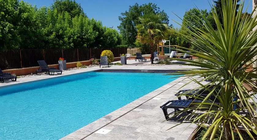 Logis Hotel Archambeau - Image 1