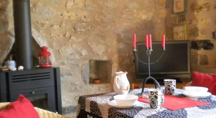 Holiday Home Romantic Stonehouse by Interhome - Image 1