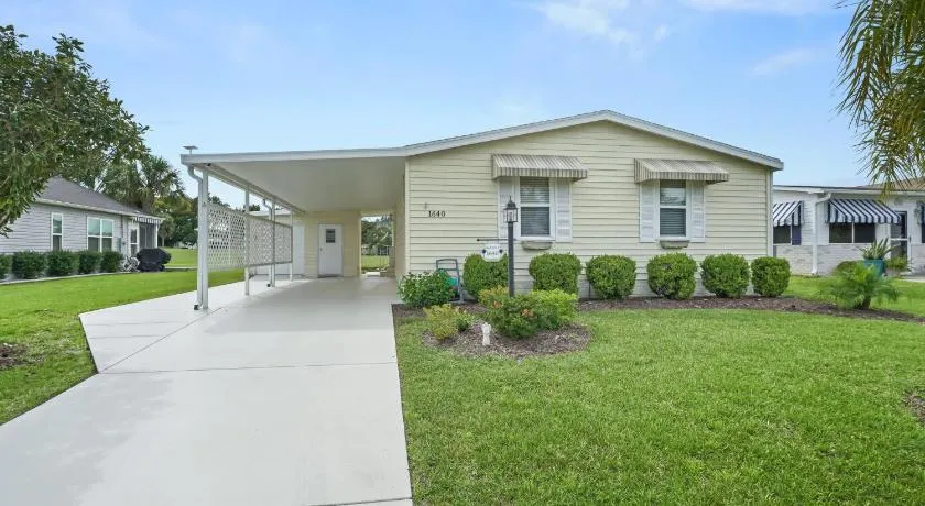 1640 Z1 VILLAGE OF COUNTRY CLUB HILLS by REMAX Premier - Image 1