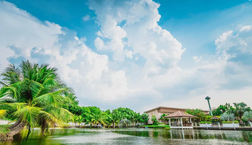 Sweet Home Resort - Image 1