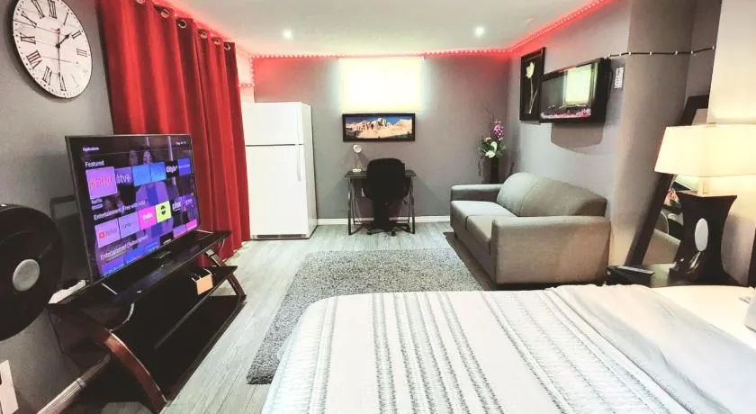 Staycation Studio Apartment, Private kitchen , Washroom, Micro Gym & Free Onsite Parking - Image 1