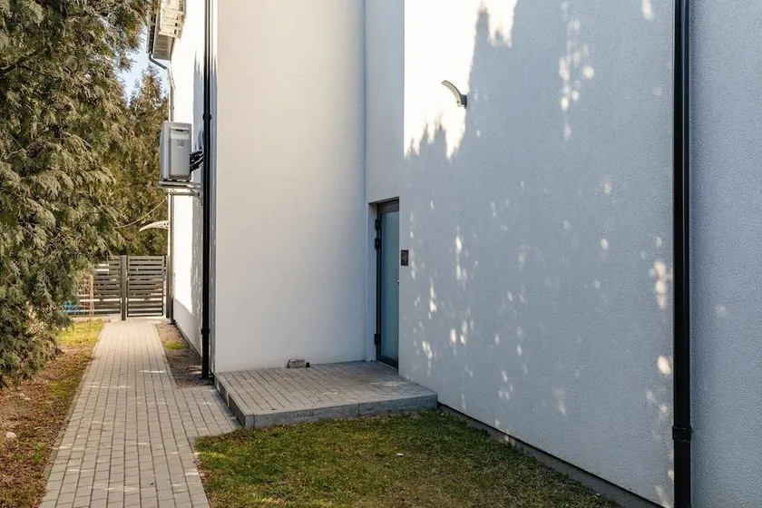 SuperApart Obywatelska 42 - near PKP Ursus Północny - Image 1