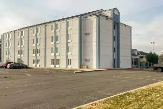 Ramada Limited Salt Lake City - Image 1