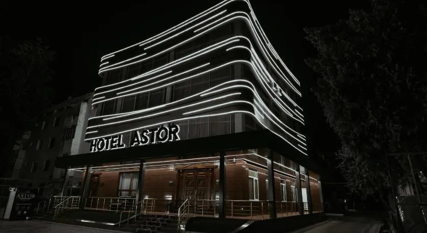 Astor Hotel - Image 1