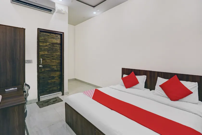 Hotel O Prince - Image 1