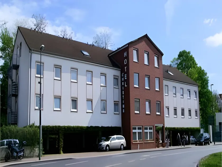 Hotel Christina - Image 1