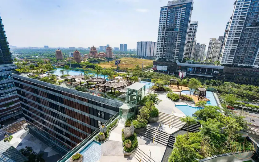 Lumiere Riverside Luxury Vacation - Image 1