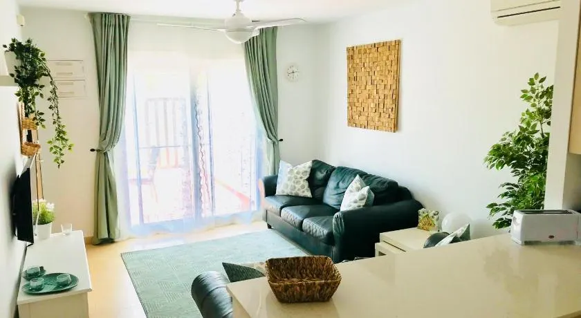 Appartement de 3 chambres dans un complexe touristique - Image 1