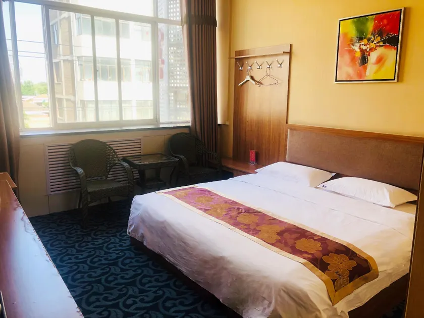 Jiayuan Hotel - Image 1