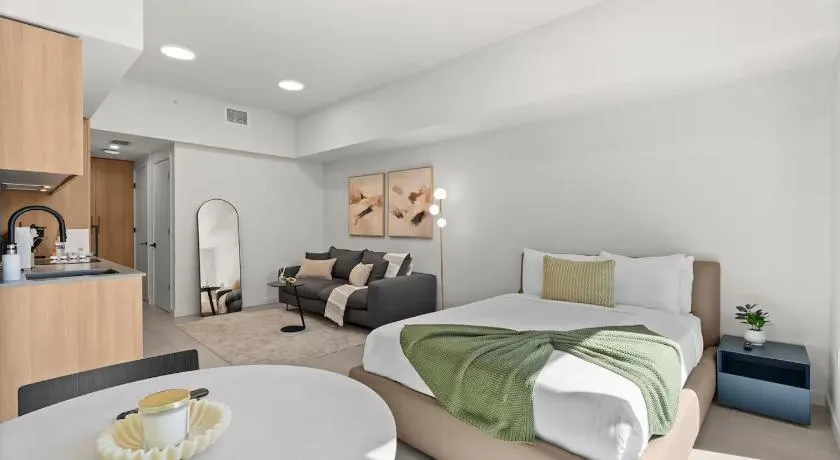 Amazing studio floor 11 Downtown Miami - Image 1