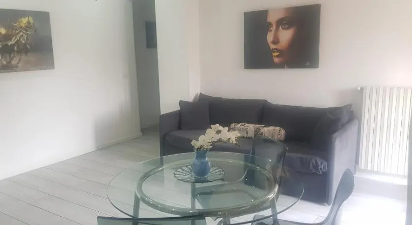Sky Apartment - Image 1