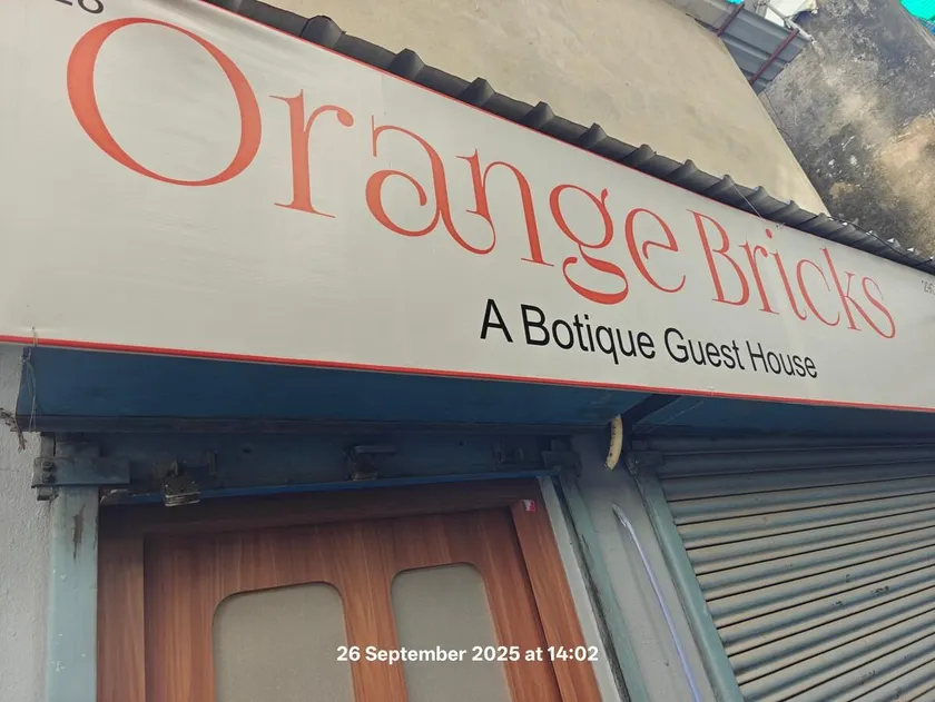 Orange Bricks Boutique Guest House (Delux AC)   -Park Street -  New Market. - Image 1