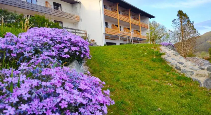 Hotel Sonnenbichl "garni" - Image 1