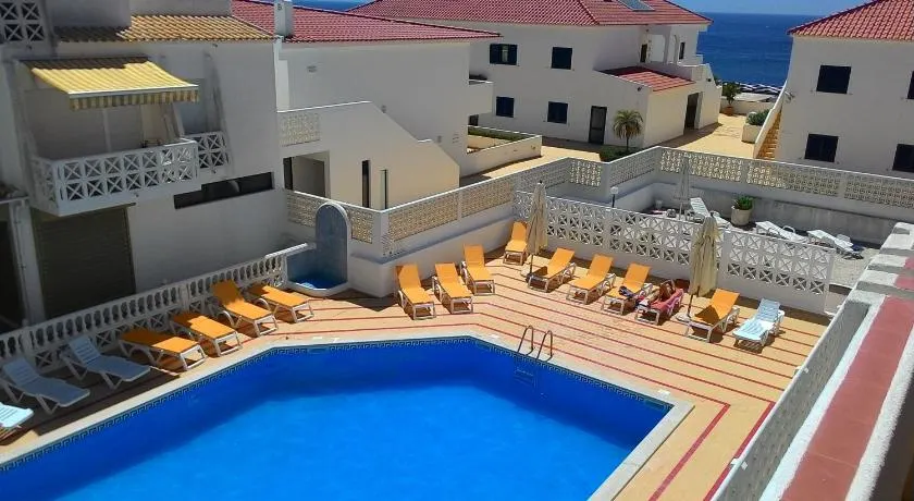 Apartamento Oura T1 Beach 200m - Image 1