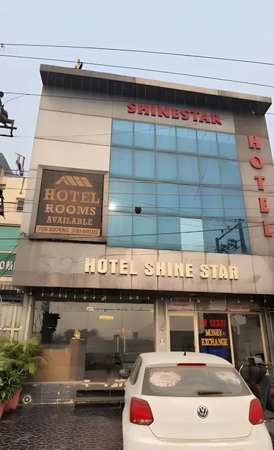 Hotel Shine Star - Image 1