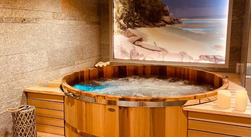 Chalet Pleine Vue & Spa - Image 1