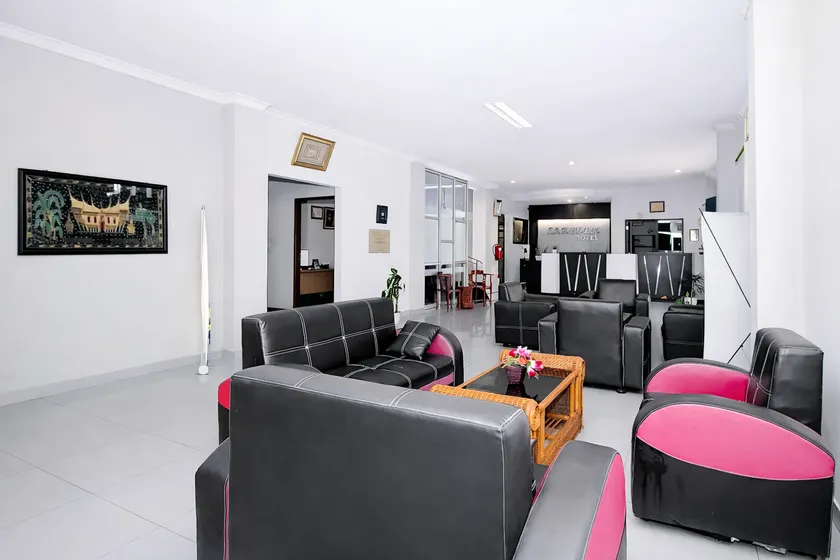 Hotel Caredek - Image 1