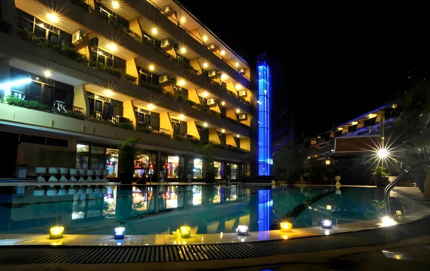 Suppamitr Villa Hotel - Image 1