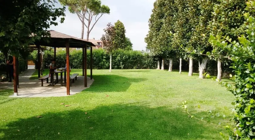 Mini Penthouse in Residence Villa nel Verde a Roma Aeroporto di Ciampino - Image 1