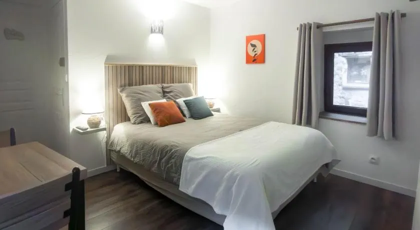 Chambre indépendante avec salle de bain privée - Image 1