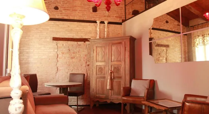 Rosso Charm B&B - Image 1