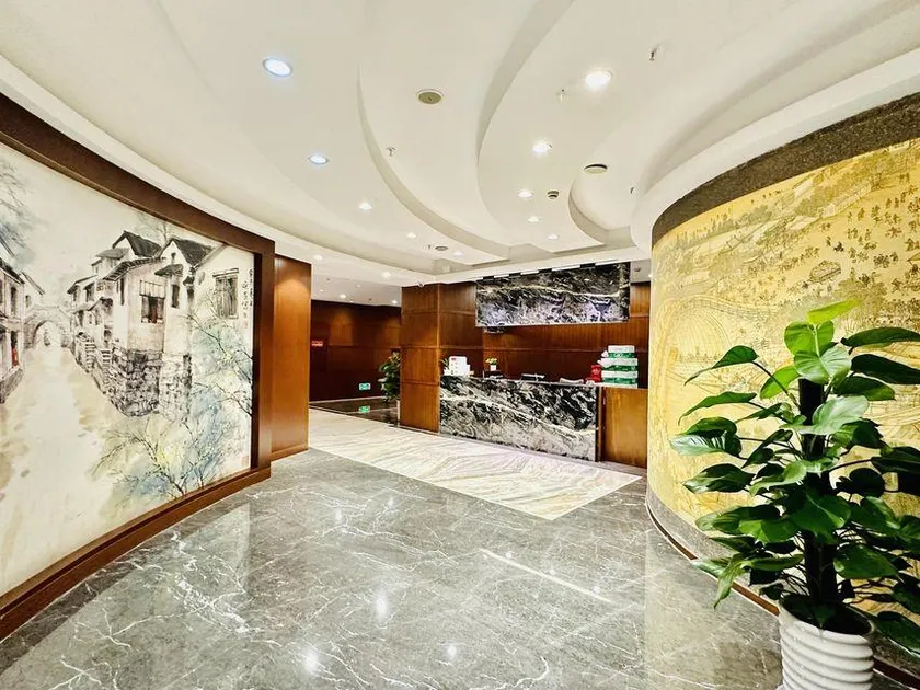 Minlff Hotel - Image 1