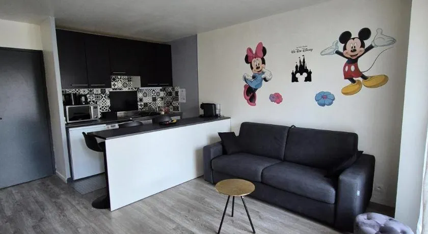 Studio à 2 pas de Disneyland - Image 1