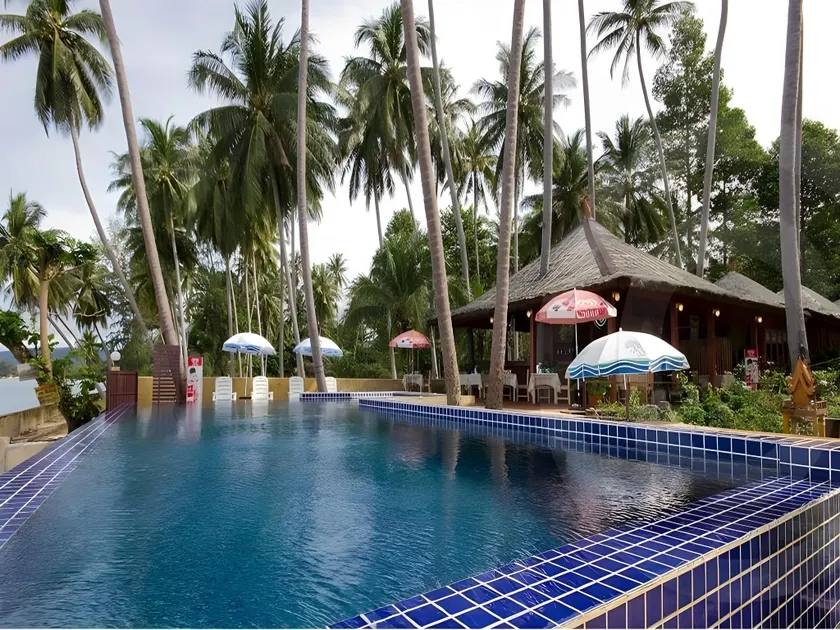 Lipa Bay Resort - Image 1
