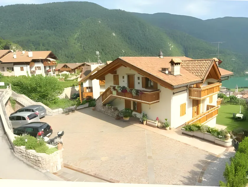 Villa la Dama del Lago - Image 1