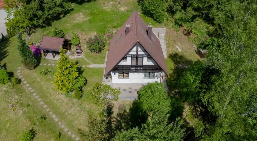 Šumska idila pokraj jezera - Image 1